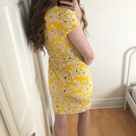 Vintage Genny 100% Silk Yellow Floral Dress Italy - Picture 8 of 11